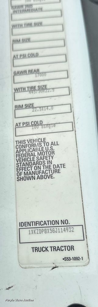 image for item FK1560 2016 Kenworth T880 semi truck