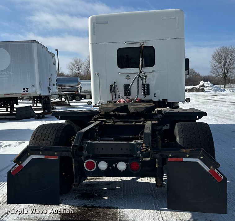 image for item FK1563 2016 Kenworth T880 semi truck