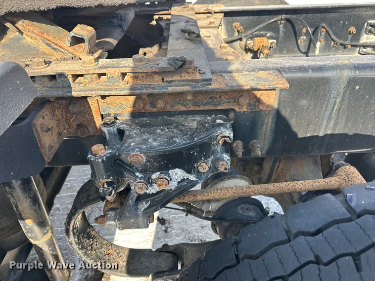 image for item FK1563 2016 Kenworth T880 semi truck