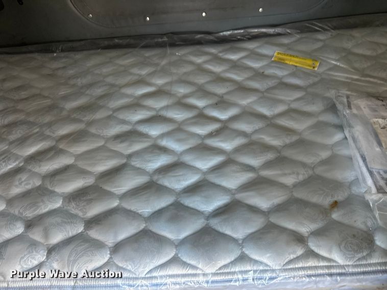 image for item FK1563 2016 Kenworth T880 semi truck