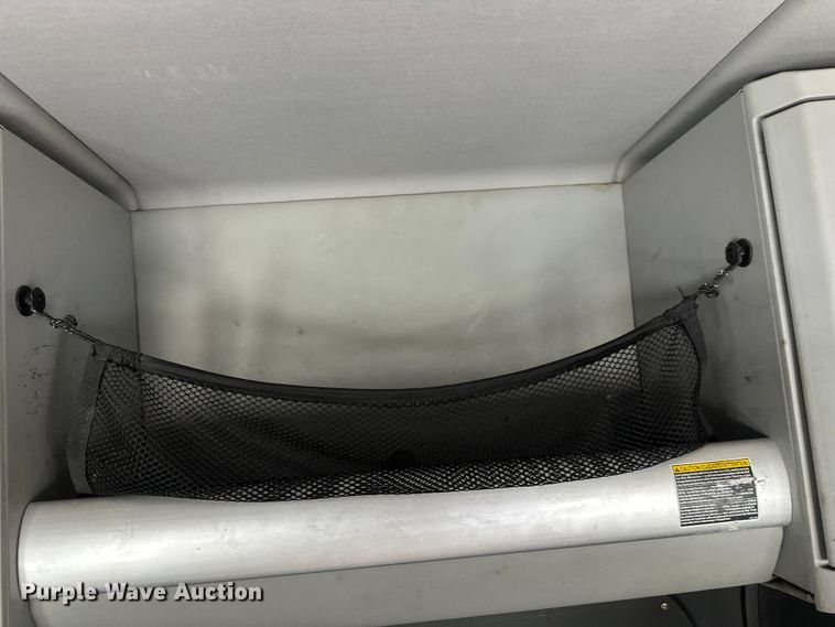 image for item FK1563 2016 Kenworth T880 semi truck