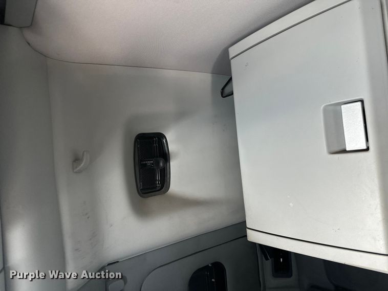 image for item FK1563 2016 Kenworth T880 semi truck