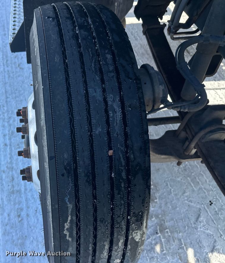 image for item FK1563 2016 Kenworth T880 semi truck