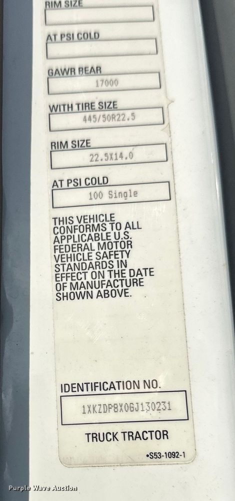 image for item FK1563 2016 Kenworth T880 semi truck