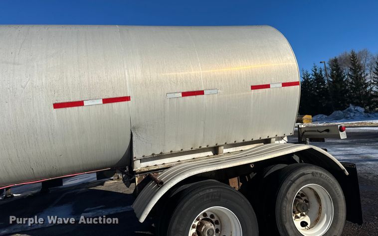 image for item FK1566 1996 Polar asphalt trailer