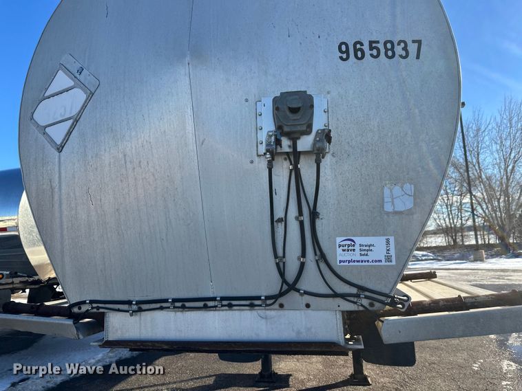 image for item FK1566 1996 Polar asphalt trailer