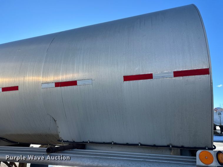 image for item FK1566 1996 Polar asphalt trailer