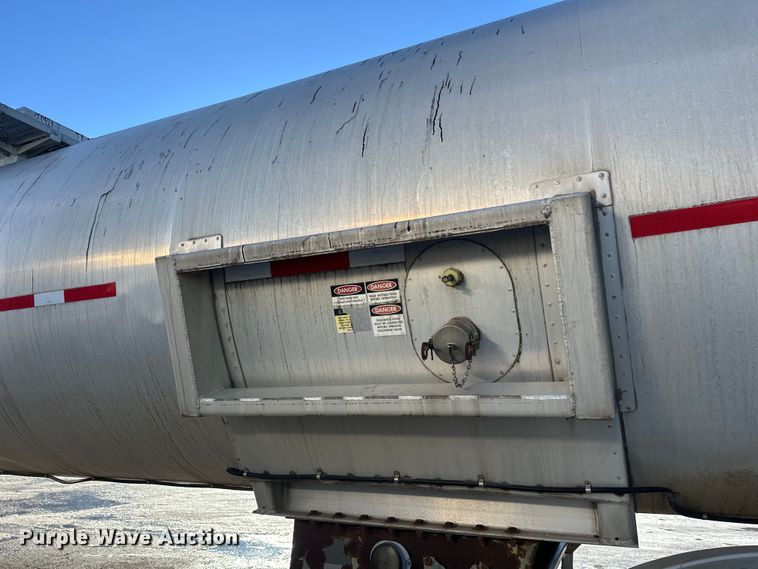 image for item FK1566 1996 Polar asphalt trailer