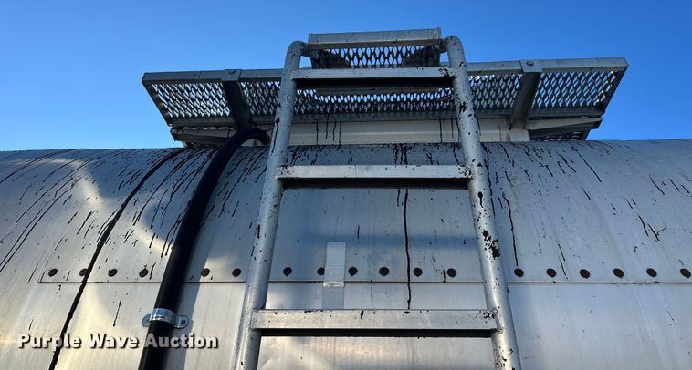 image for item FK1566 1996 Polar asphalt trailer