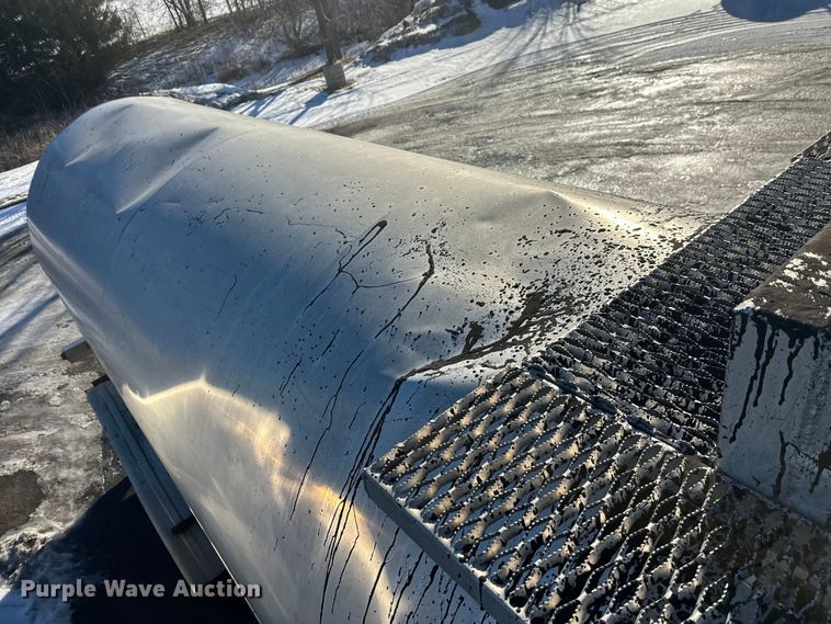 image for item FK1566 1996 Polar asphalt trailer