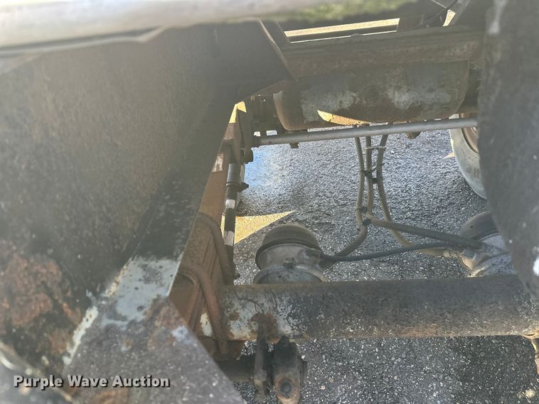 image for item FK1566 1996 Polar asphalt trailer