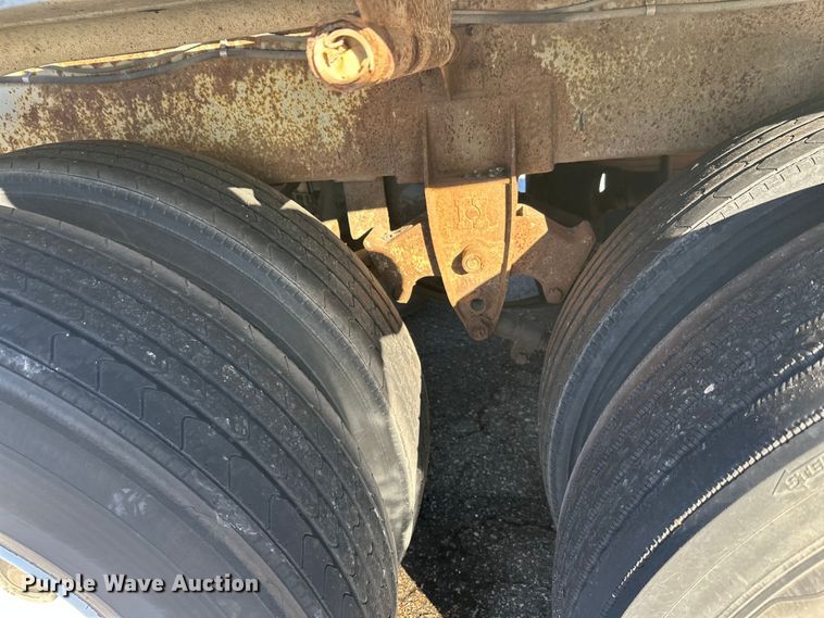 image for item FK1566 1996 Polar asphalt trailer