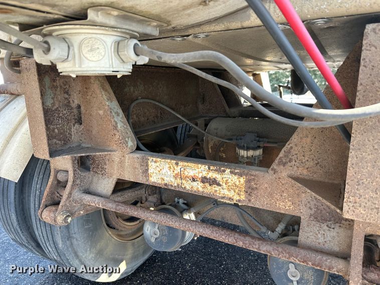 image for item FK1566 1996 Polar asphalt trailer