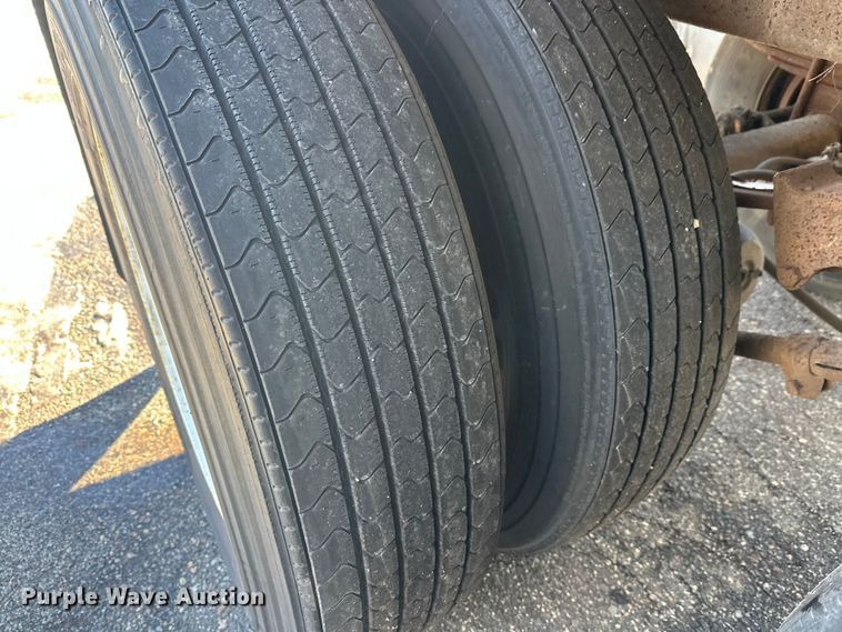 image for item FK1566 1996 Polar asphalt trailer