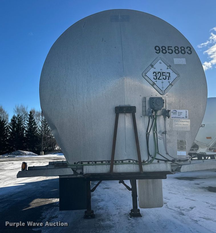 image for item FK1567 1998 Polar asphalt trailer