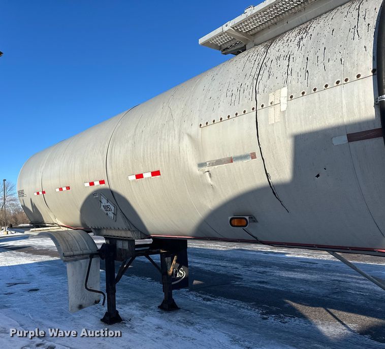 image for item FK1567 1998 Polar asphalt trailer