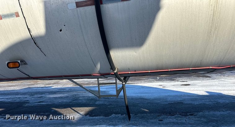 image for item FK1567 1998 Polar asphalt trailer