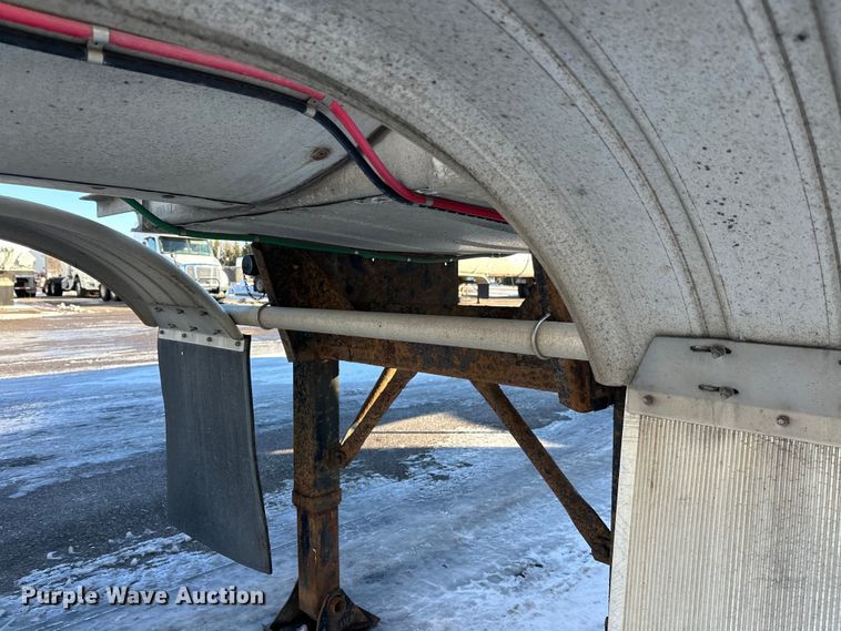 image for item FK1567 1998 Polar asphalt trailer