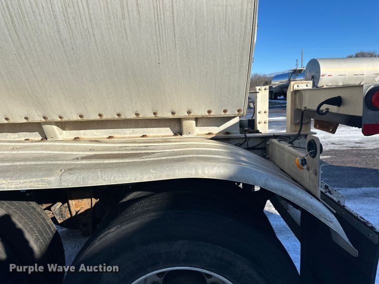 image for item FK1567 1998 Polar asphalt trailer