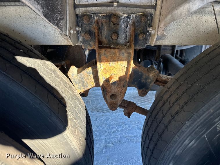 image for item FK1567 1998 Polar asphalt trailer