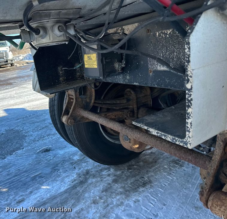 image for item FK1567 1998 Polar asphalt trailer