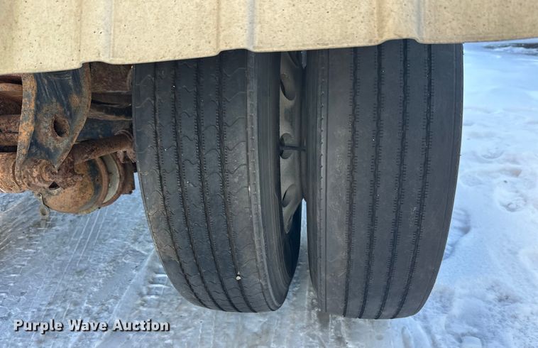 image for item FK1567 1998 Polar asphalt trailer