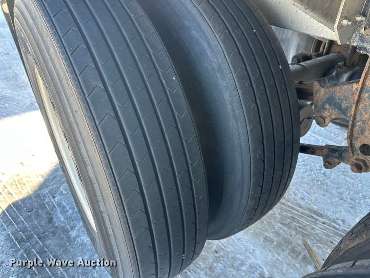 image for item FK1567 1998 Polar asphalt trailer