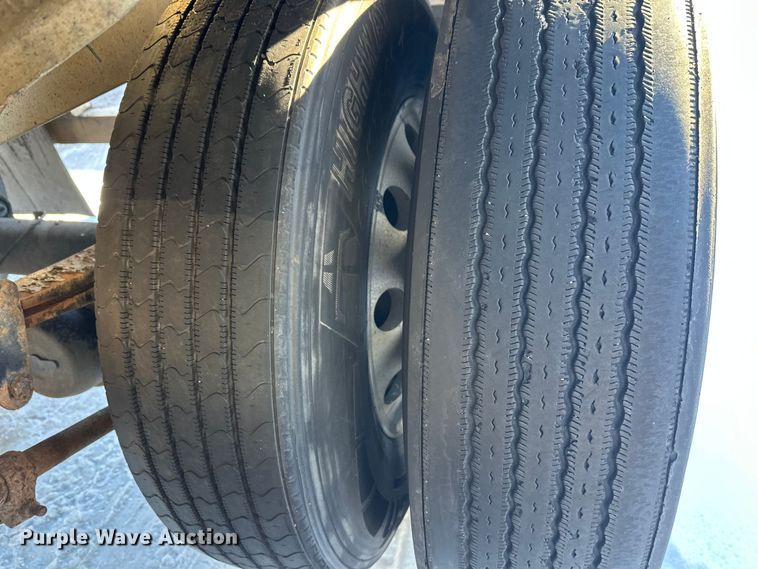 image for item FK1567 1998 Polar asphalt trailer