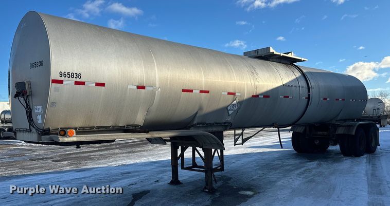 image for item FK1569 1996 Polar asphalt trailer