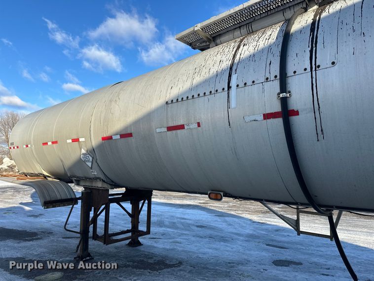 image for item FK1569 1996 Polar asphalt trailer