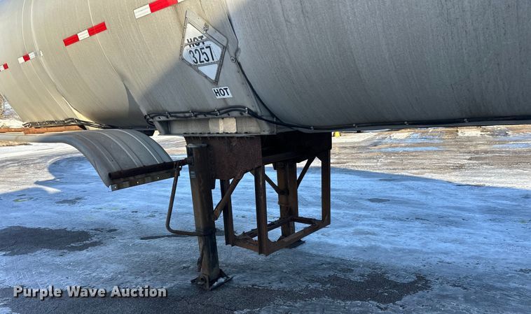 image for item FK1569 1996 Polar asphalt trailer