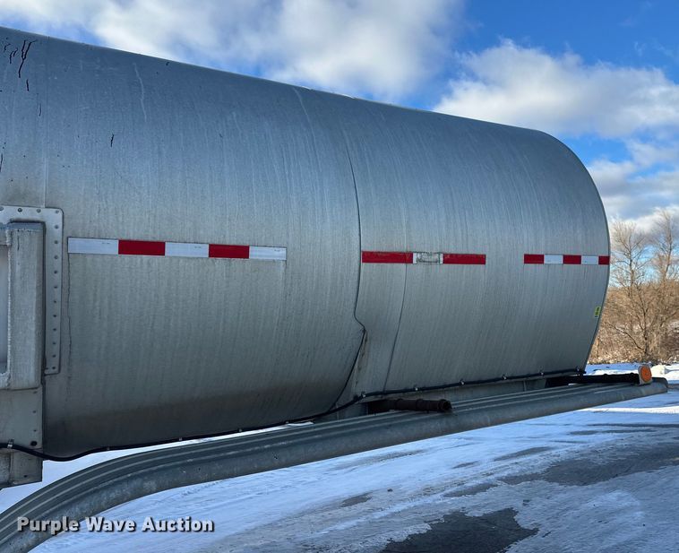 image for item FK1569 1996 Polar asphalt trailer