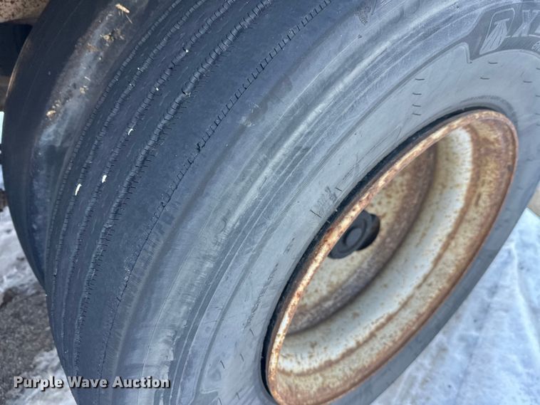 image for item FK1569 1996 Polar asphalt trailer