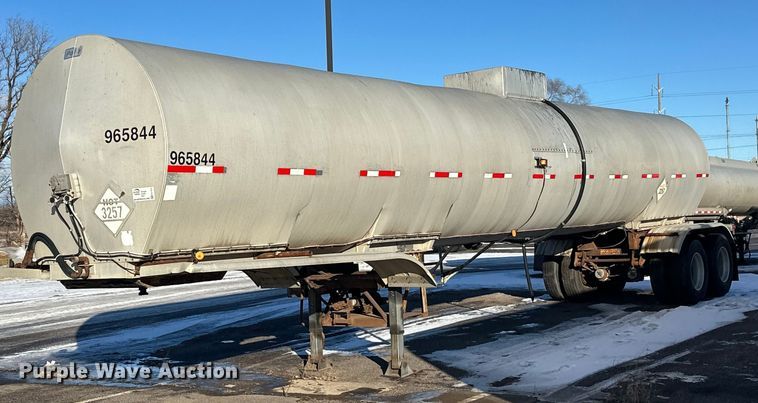 image for item FK1570 1996 Polar asphalt trailer