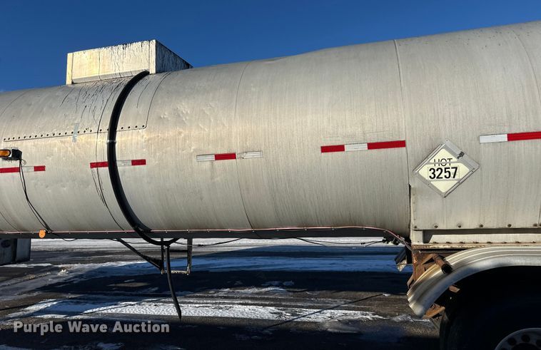 image for item FK1570 1996 Polar asphalt trailer