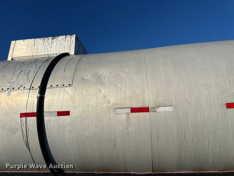 image for item FK1570 1996 Polar asphalt trailer