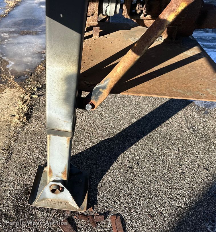 image for item FK1570 1996 Polar asphalt trailer