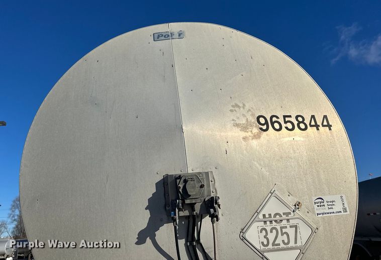 image for item FK1570 1996 Polar asphalt trailer