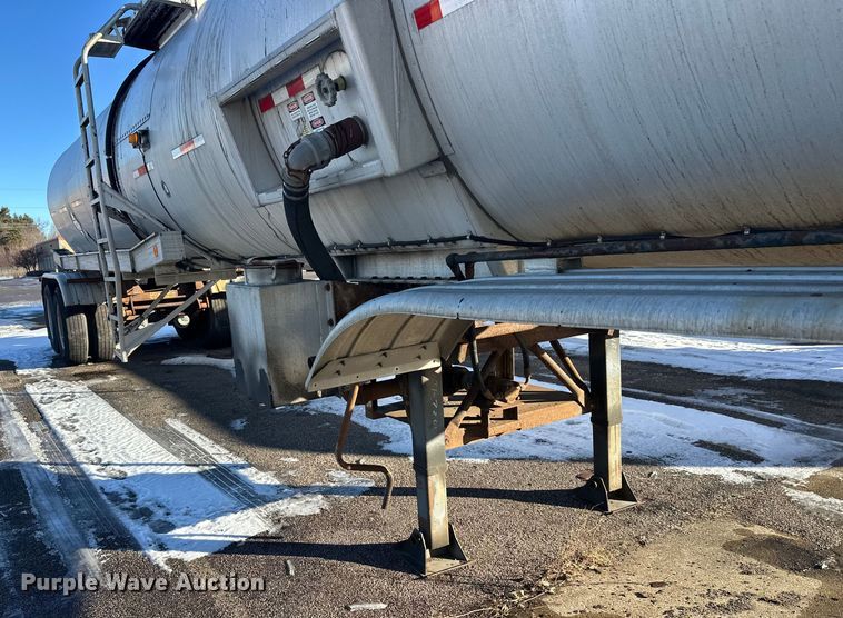 image for item FK1570 1996 Polar asphalt trailer