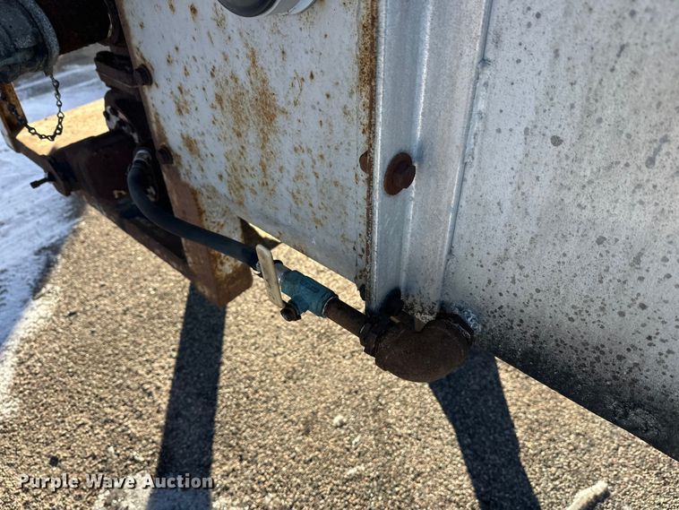 image for item FK1570 1996 Polar asphalt trailer