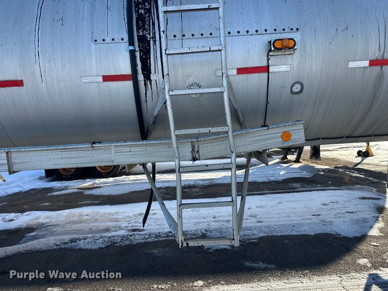 image for item FK1570 1996 Polar asphalt trailer