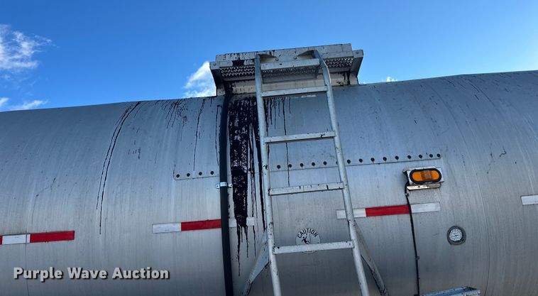 image for item FK1570 1996 Polar asphalt trailer