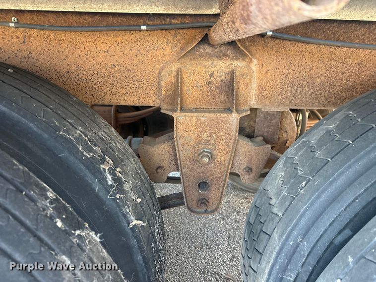 image for item FK1570 1996 Polar asphalt trailer