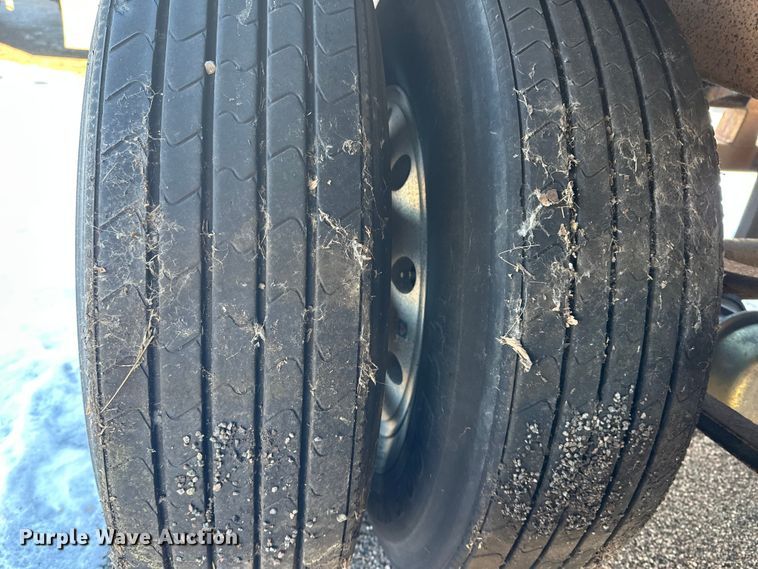 image for item FK1570 1996 Polar asphalt trailer