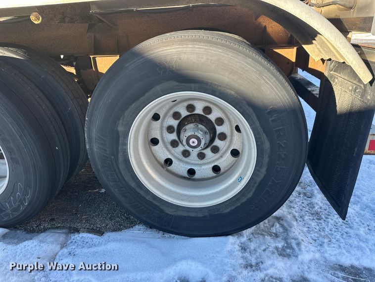 image for item FK1570 1996 Polar asphalt trailer