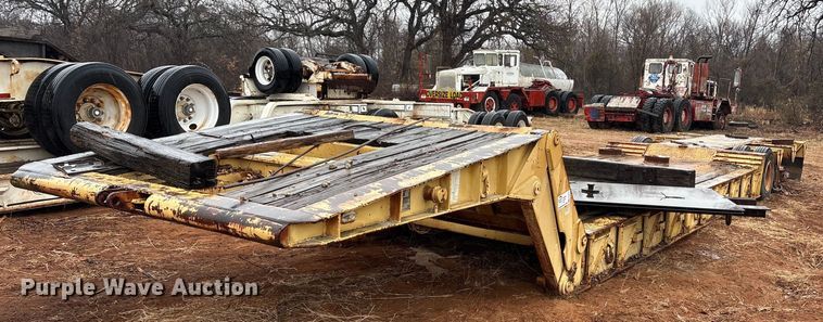 image for item FK2541 1979 Load king lowboy equipment trailer
