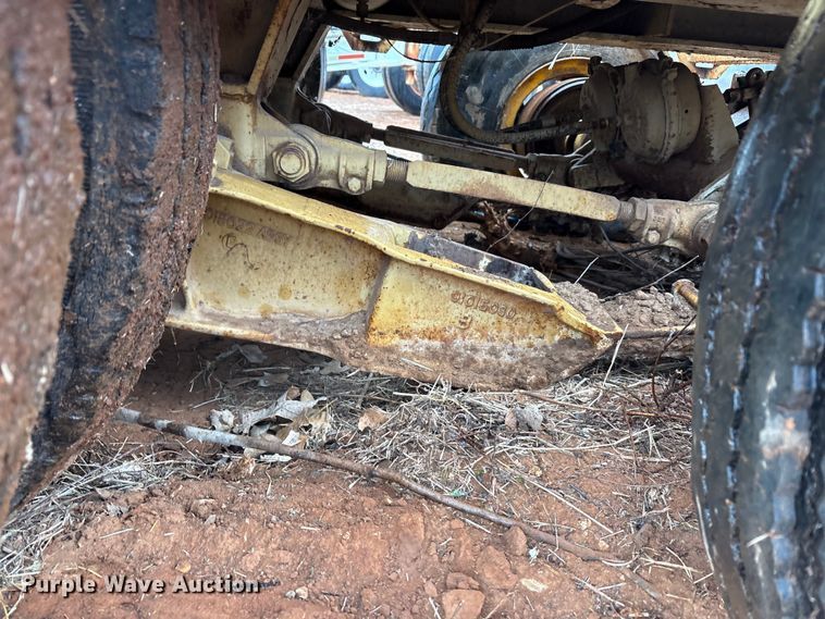 image for item FK2541 1979 Load king lowboy equipment trailer