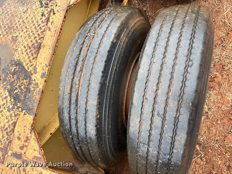 image for item FK2541 1979 Load king lowboy equipment trailer