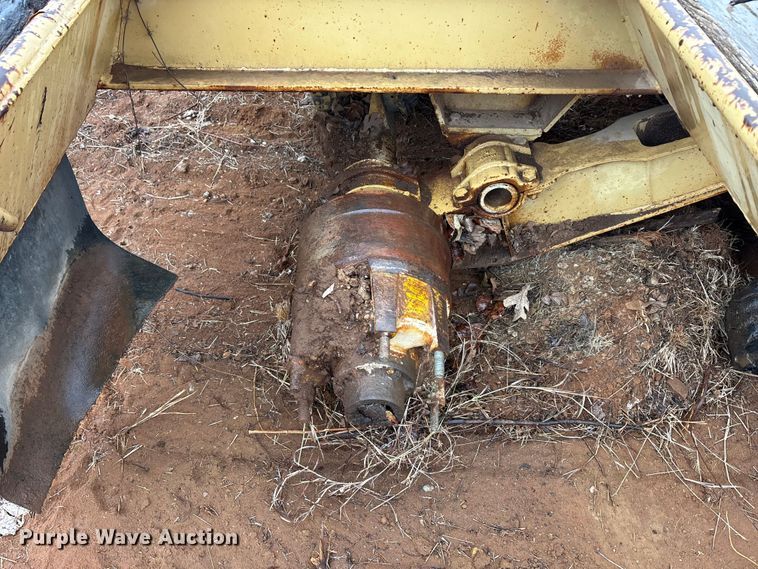 image for item FK2541 1979 Load king lowboy equipment trailer