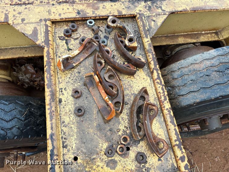 image for item FK2541 1979 Load king lowboy equipment trailer